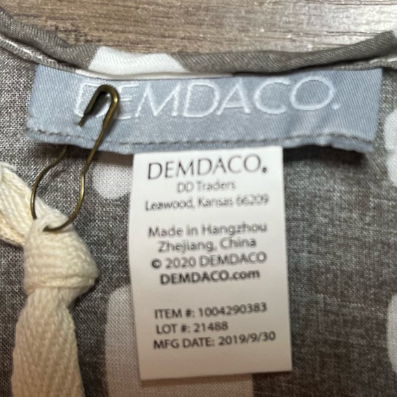 NWT Demdaco Tie Front Duster in Taupe & White OS - Picture 12 of 12